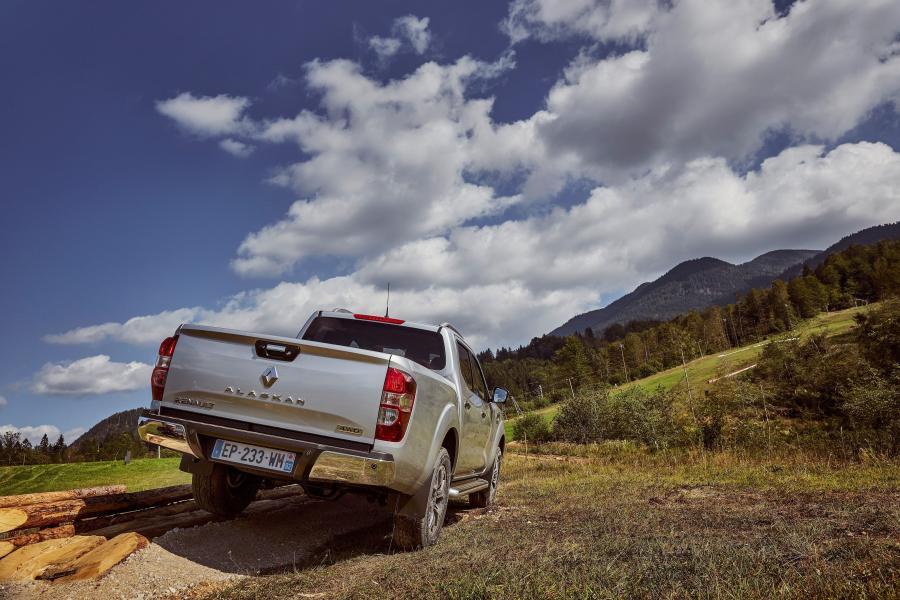  Renault Alaskan 2017 года  (WW) (фото 60 из 141)